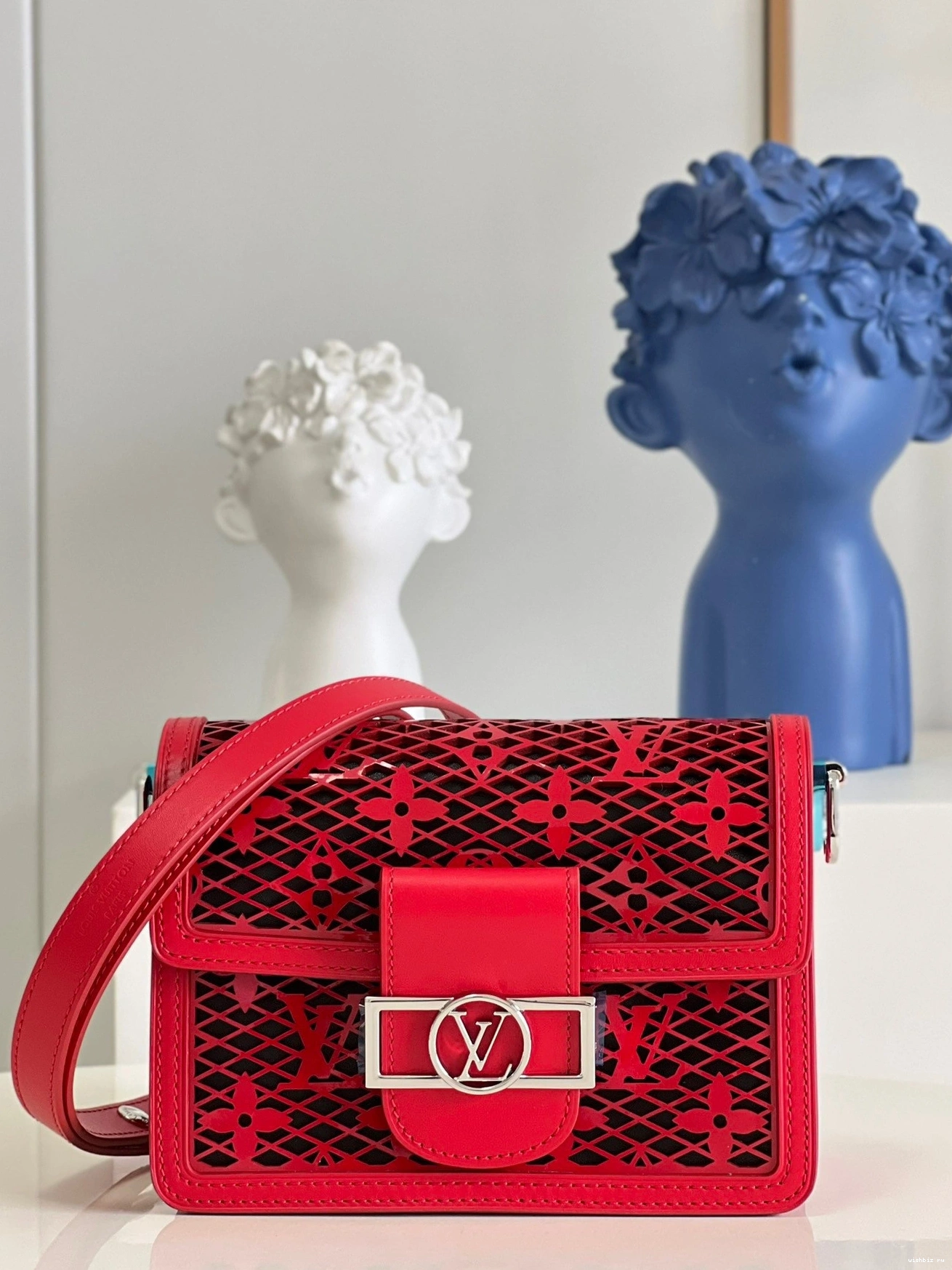 WIS VUITTON MINI LOUIS DAUPHINE 1122